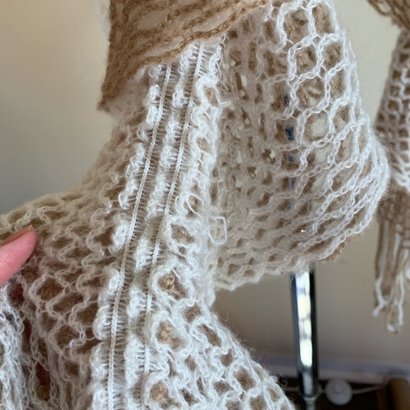 Bouncy Scarf - Picture 4 of 6